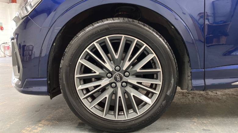 Audi Q3 35 TFSI S Line 5dr S Tronic [Comfort+Sound Pack] Petrol Estate